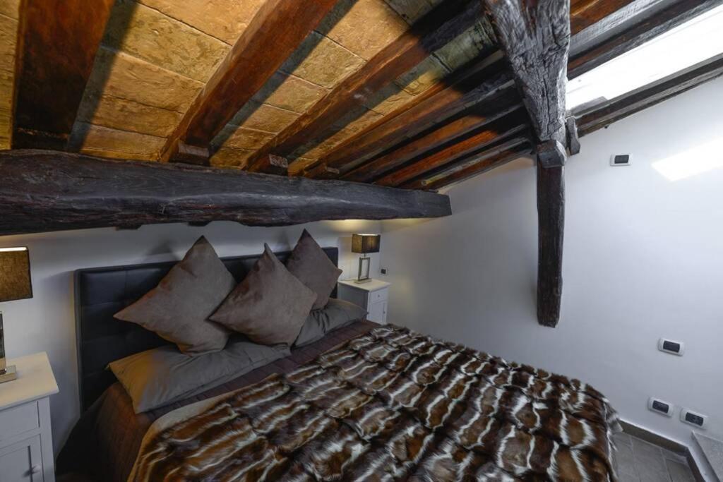 Ibernesi - Charming Apartment At The Roman Forums Esterno foto