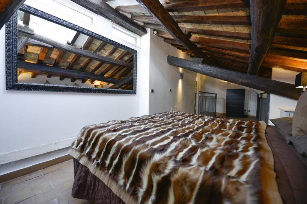 Ibernesi - Charming Apartment At The Roman Forums Esterno foto
