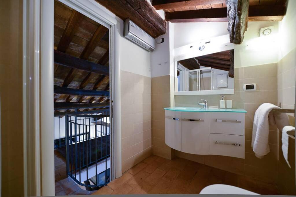 Ibernesi - Charming Apartment At The Roman Forums Esterno foto