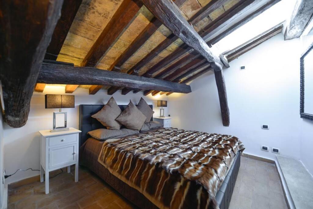 Ibernesi - Charming Apartment At The Roman Forums Esterno foto