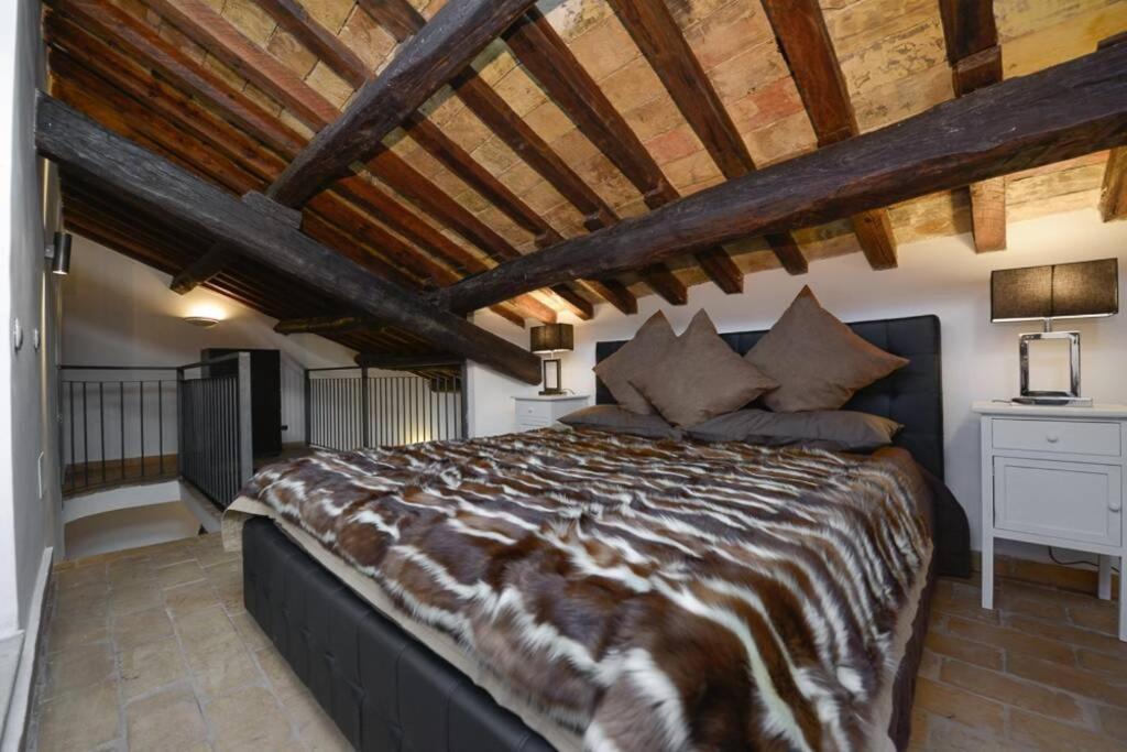 Ibernesi - Charming Apartment At The Roman Forums Esterno foto