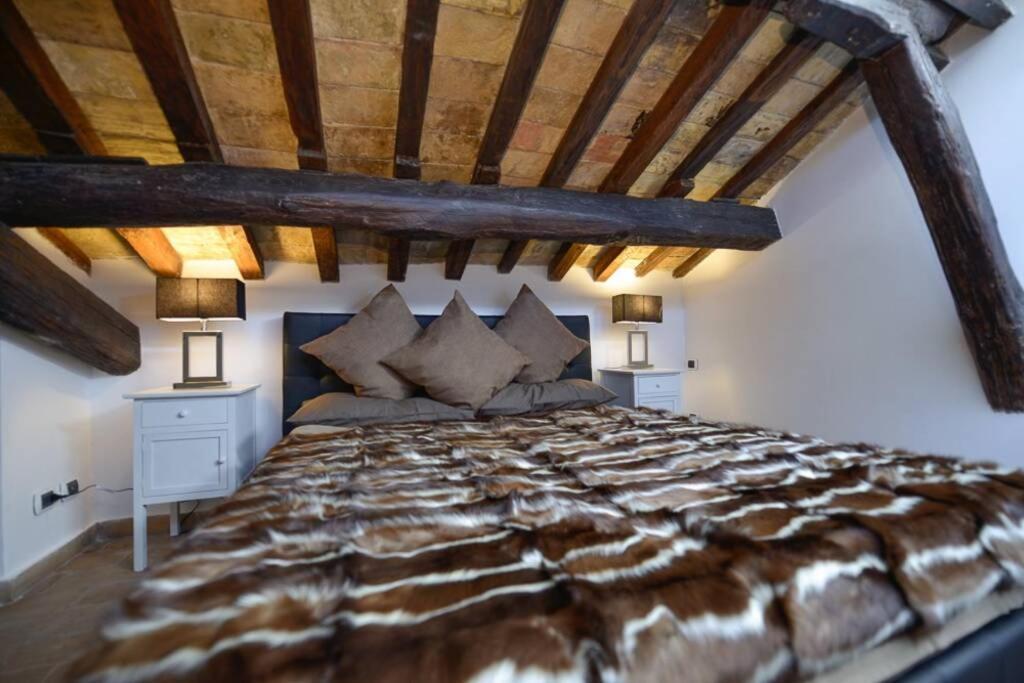 Ibernesi - Charming Apartment At The Roman Forums Esterno foto