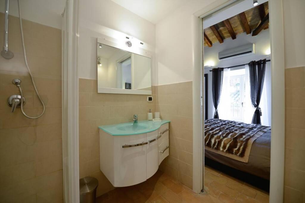 Ibernesi - Charming Apartment At The Roman Forums Esterno foto