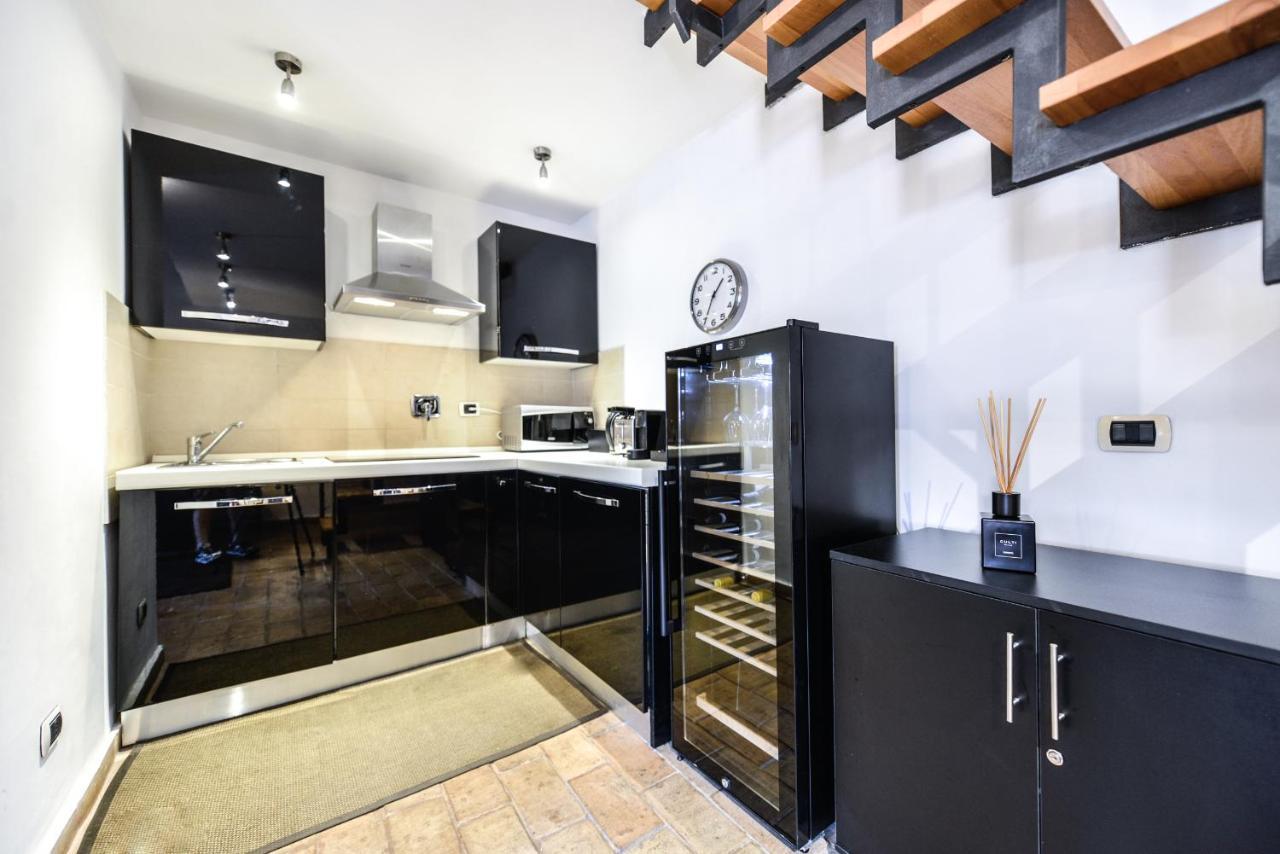 Ibernesi - Charming Apartment At The Roman Forums Esterno foto